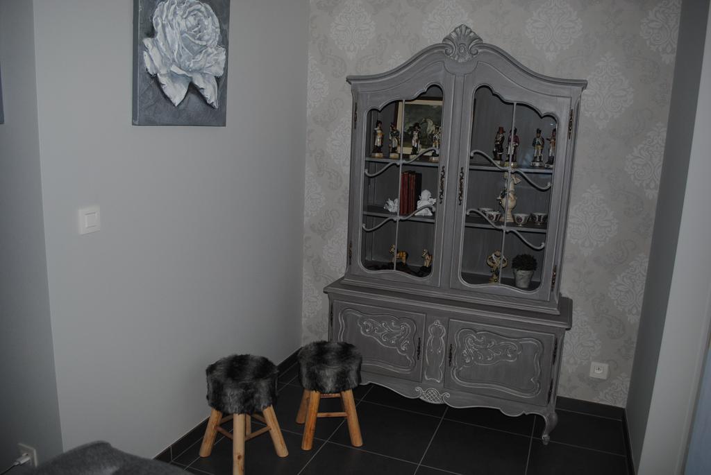 Interbellum Apartment Ypres Cameră foto